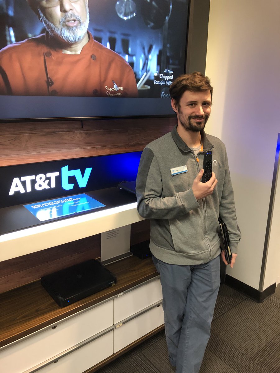 Joe Ottati getting the 1st AT&amp;T TV sale for Sheridan Drive this morning.  Way to go Joe!!