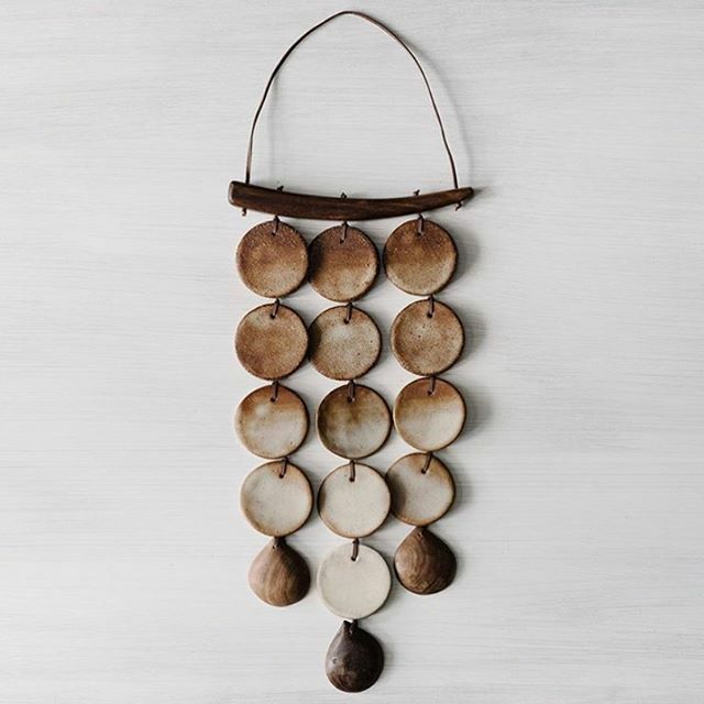 CraftedDom's tweet photo. Look at that beautiful earthy ombré. ⠀
Gorgeous ceramic wall handing from @woodfolknaturalaccessories.⠀
.⠀
.⠀
.⠀
⠀
#handmade #madeinaustralia #australianceramics #makersgonnamake #creativityfound #ceramicist #pursuepretty⠀
#handmadeconnect #potte… https://t.co/IcLjagMjzS https://t.co/KmtFge9I02