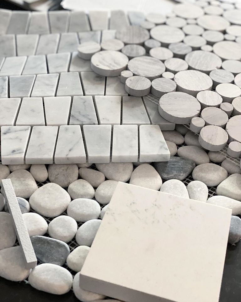 CreativeRemodel's tweet photo. Who doesn’t love new tile samples?
◾
◾
◾
#interiordesign #remodel #dreamhome #design #renovation #construction #home #homerenovation #homeimprovement #contractor #homedesign #building #interiors #renovationproject #bathroom #carpentry #property #remodeling #tile #tiledesign https://t.co/fZWFD8MbQB