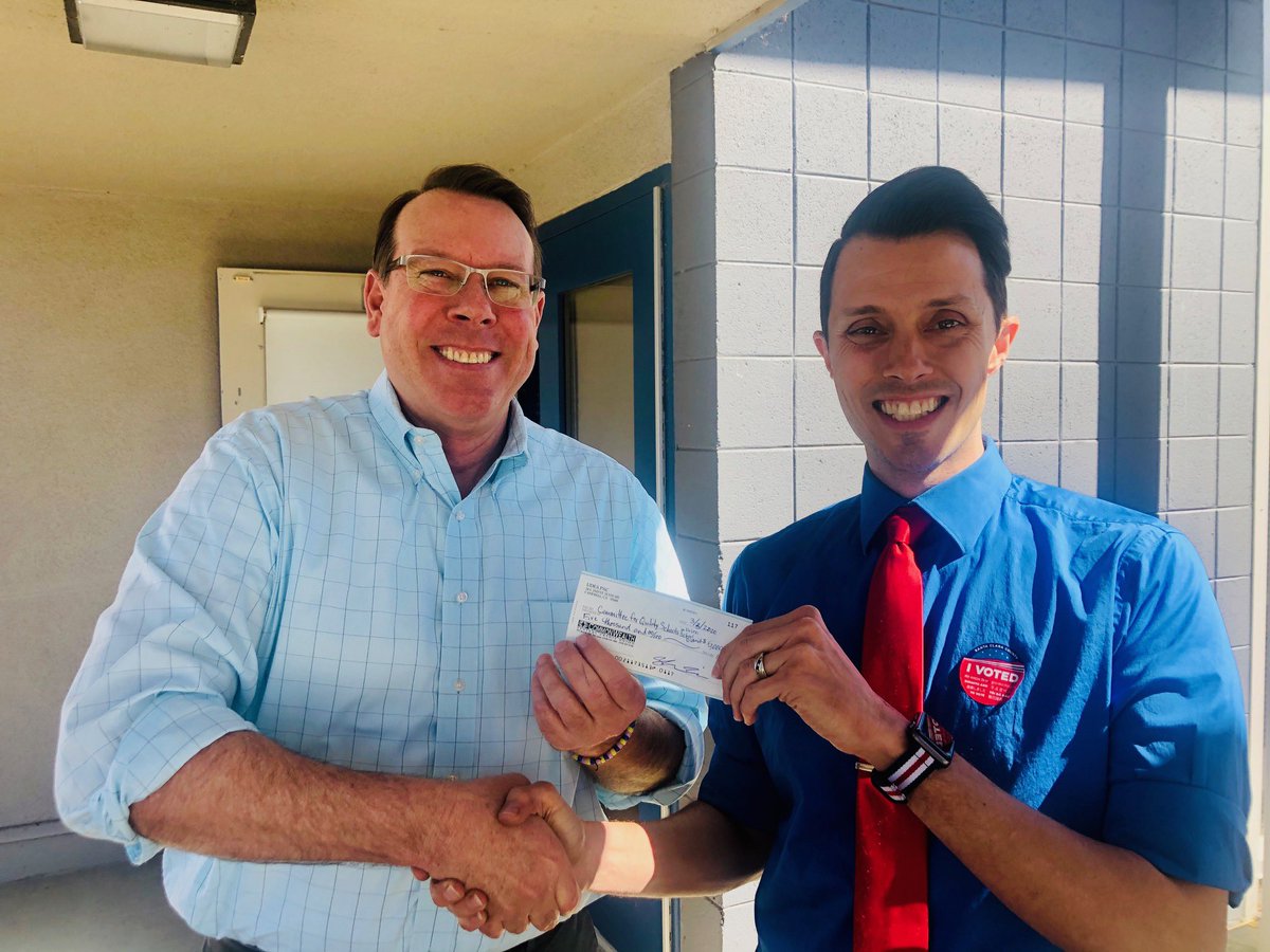 ParentsofUsd's tweet photo. A huge thank you to the teachers and UDEA for supporting and contributing to Measure Q. Today they presented the Committee for Quality Schools in Union School District with a donation. We need 66.7% to vote #YESonQ @USD_SUP @UDEAcares @usd_hr @USDUpdates https://t.co/Y6yc4Nd05d