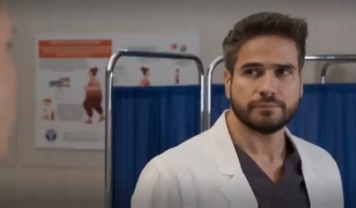 DaniArenasCol's tweet photo. #FotoCapturas #4Parte #MejoresMomentos #DrDavidParedes @DanArenas #DanielArenas #Capitulo81 @MedicosOf #MedicosLineaDeVida #TeamMedicos #Ana @mauriciohenao #UltimaSemana Gran Final, Domingo 8 de Marzo 9:00 P.M MX por @Canal_Estrellas 😘🥰😍❤🙏🏼 https://t.co/OI68bCYPaM