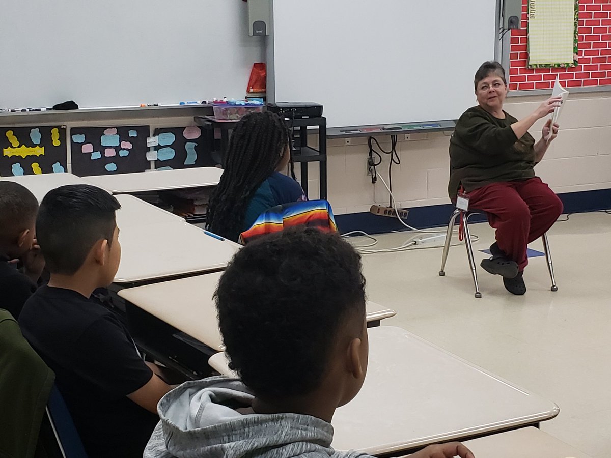 goelway7's tweet photo. Read Across America week and Aycock teachers are reading in different grades today for Morning Meeting!! #WeAreAycock #teamwork @VanceCoSchools @AYCOCKSCHOOL https://t.co/tcu2Yv1NP7