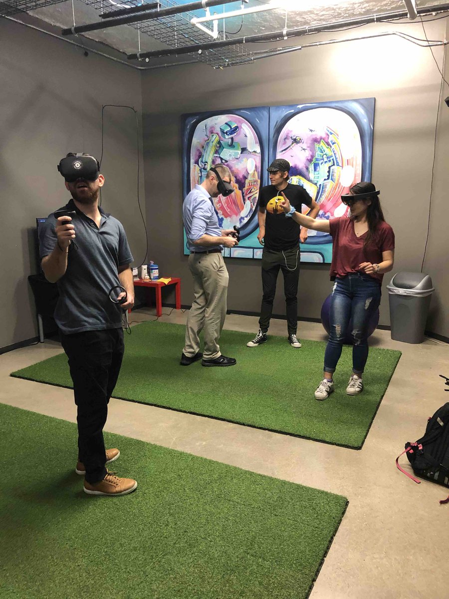 Thanks to <a href="/CapitalFactory/">Capital Factory ⚙️</a> for the amazing tour of their facilitates and for letting us experience their #VR lab with our keynote speaker <a href="/instapreneur/">Instapreneur</a>. We truly enjoyed it. #i4future2020 #SEUScience