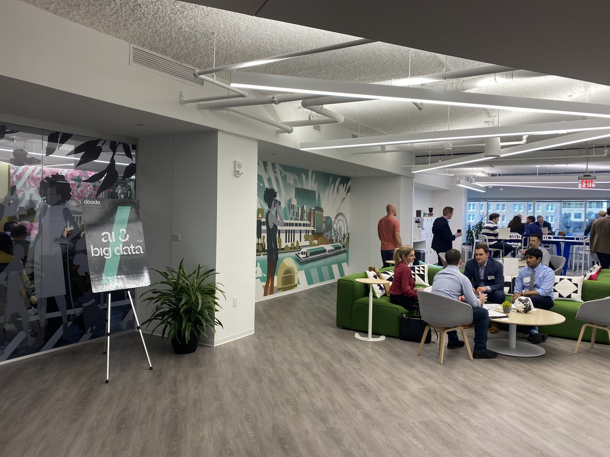 dcodethegov's tweet image. It&apos;s PowerWeek! Our #DcodeAccelerate #AI and #BigData companies are in town. First up: meetings with federal agencies and partners. #DcodeTheGov