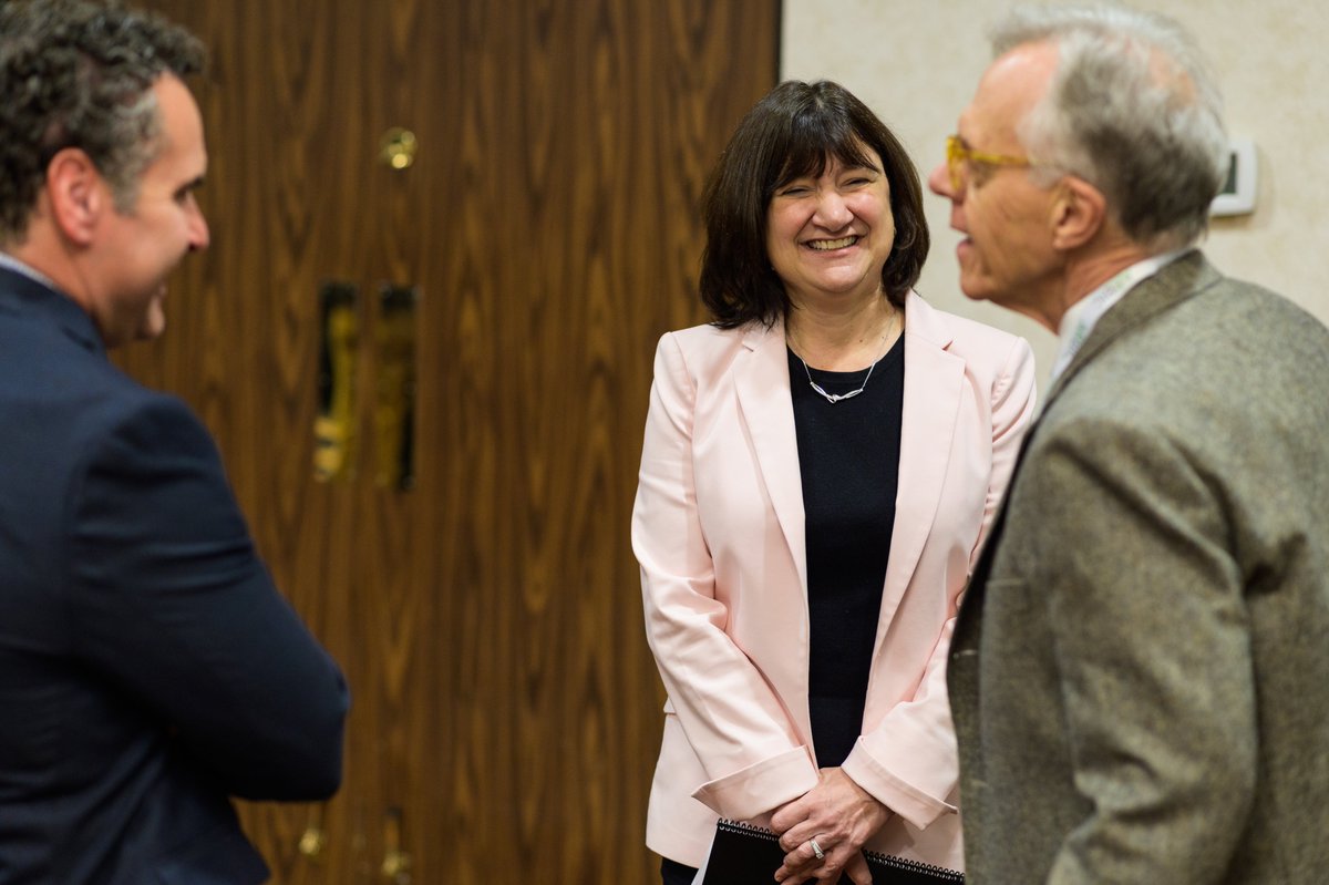 ARBIC2020's tweet image. Spotted at #ARBIC2020: Stephanie Gardner 🤩