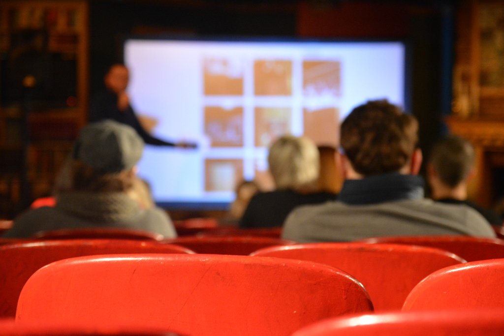 There's still time to reserve your chair for our Three Day Intensive this weekend 3/6-8! Join some of Broadway’s most acclaimed producers, general managers, entertainment attorneys, marketing executives, and press representatives. bit.ly/2RqR2fN