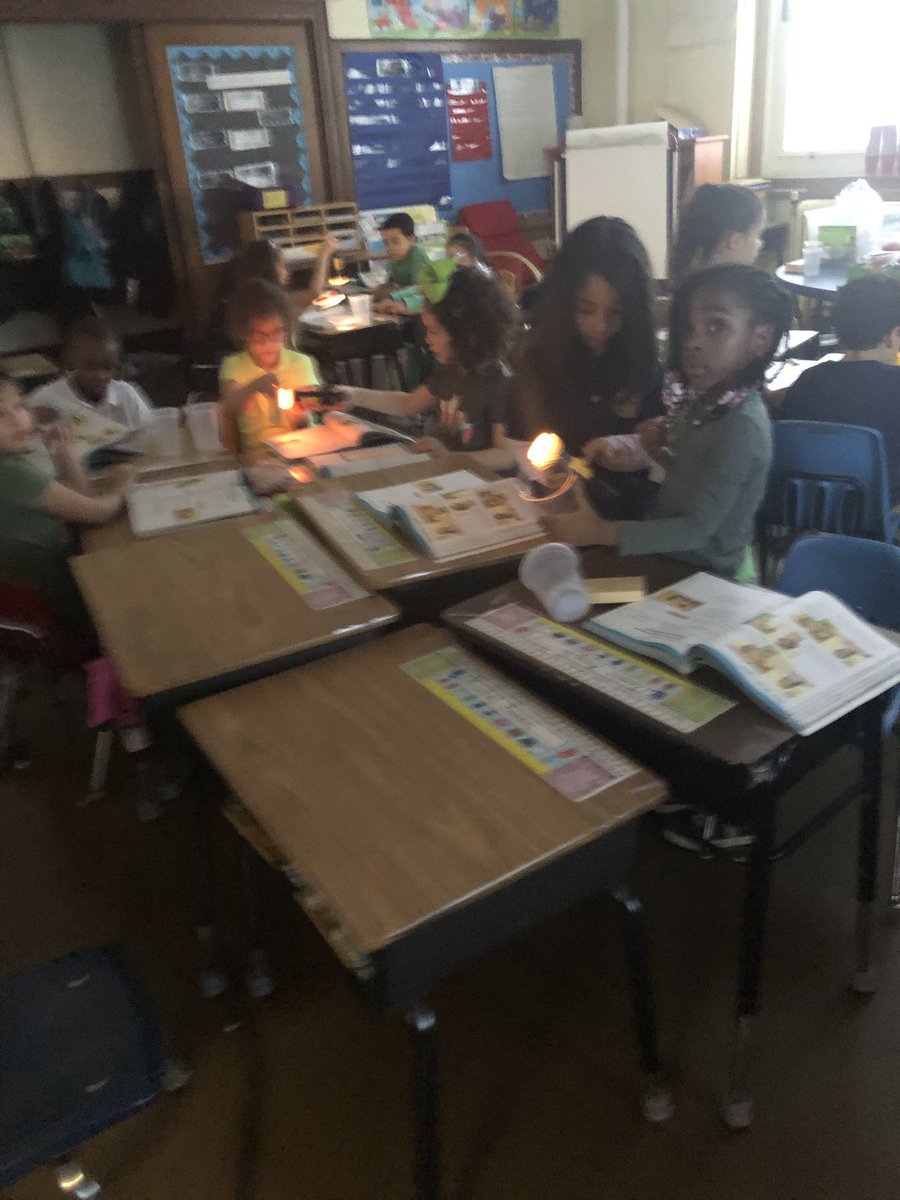 MrsRoensch's tweet photo. Experimenting with light! We found out what materials light can go through using a flash light, frosted plastic, clear plastic and a wood block. @S9_Belleville https://t.co/ie1kJ4QzuS