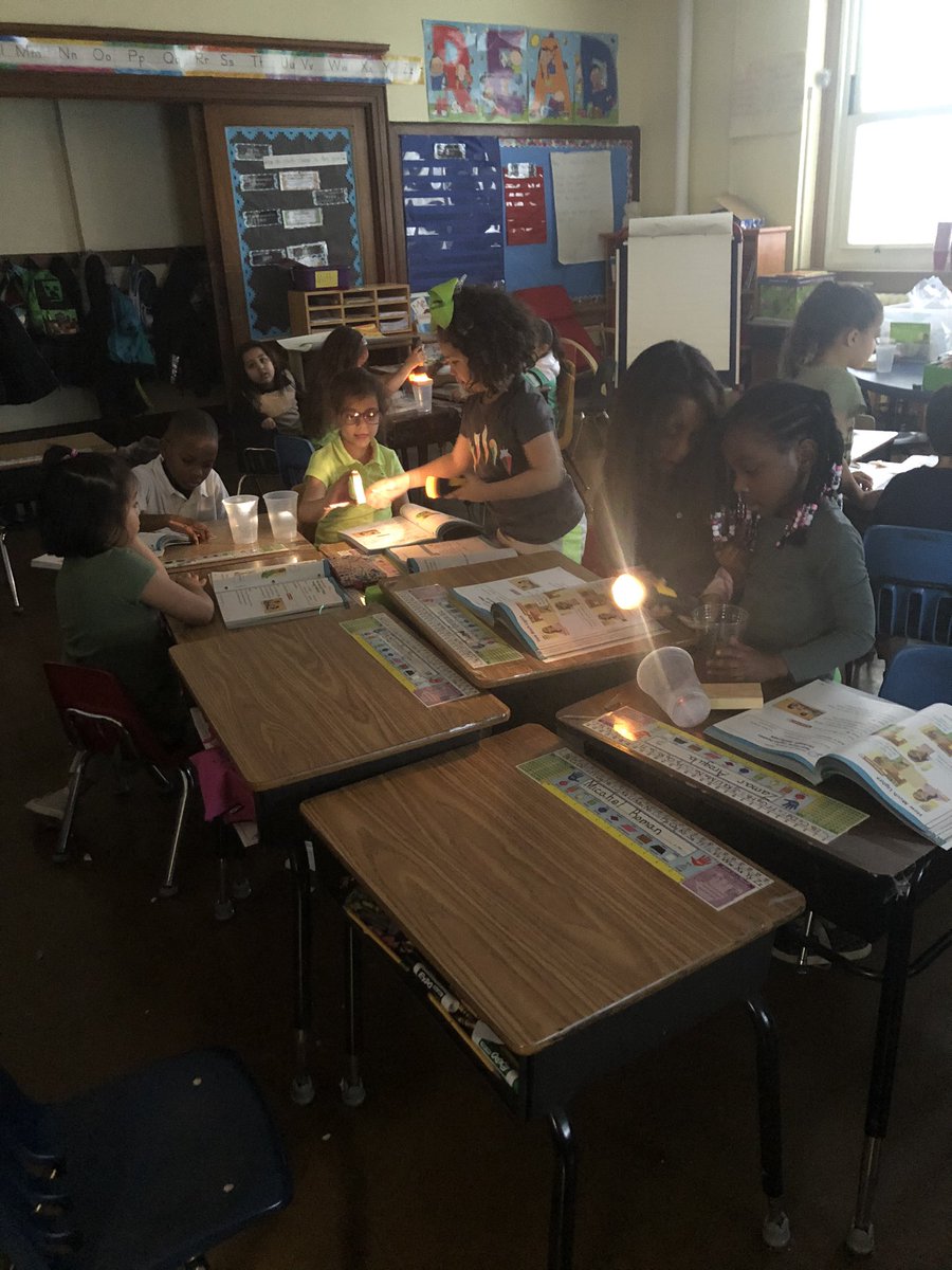 MrsRoensch's tweet photo. Experimenting with light! We found out what materials light can go through using a flash light, frosted plastic, clear plastic and a wood block. @S9_Belleville https://t.co/ie1kJ4QzuS
