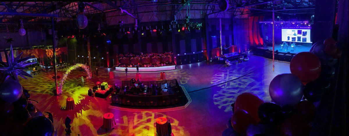 PLIChicago's tweet photo. It was a big night in Chicago with the Grand Opening of Radius Chicago... The new 55,000 square foot multipurpose event space in Pilsen!⁣
⁣
Performance Lighting Chicago provided Radius with lighting for the iconic Grand Opening 😌👍⁣
⁣ https://t.co/PW6tFSVHY8