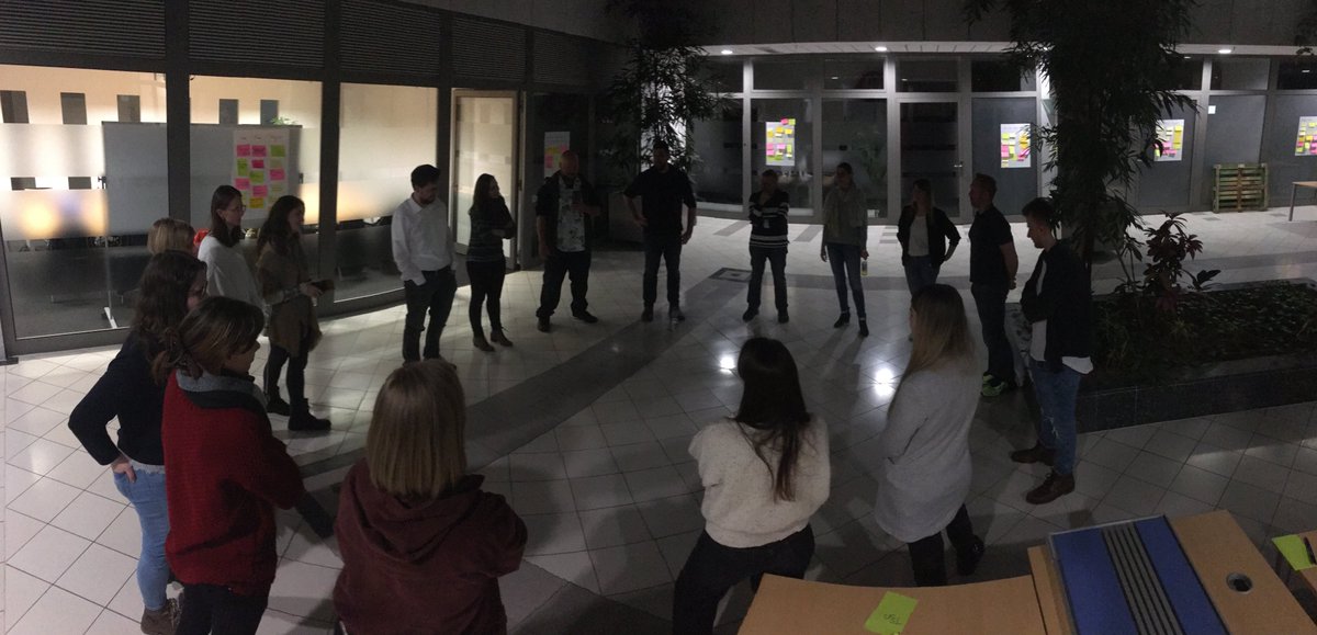 BenjaminUlsamer's tweet photo. Ein lehrreicher #socialmedia Abend des SoMe Stammtisch Nürnberg bei @Proact_de geht zu Ende. 🥰 DANKE für die offenherzige Runde & das Teilen eurer #OnlineMarketing Tool-Tipps. 🙏 Es war mir wieder eine große Freude, euer Gastgeber gewesen zu sein 🤗 #proact #teamproact #danke https://t.co/GMfIDOzm9W
