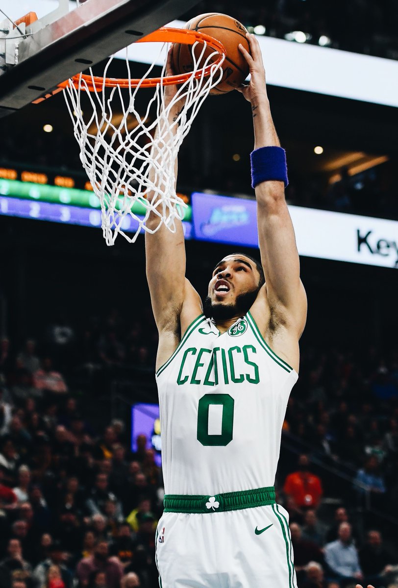BleacherReport's tweet photo. February belonged to Jayson Tatum

30.7 PPG
7.9 RPG
3.2 APG

Eastern Conference Player of the Month and he turns 22 today ✊ https://t.co/77ZpRtBcEA