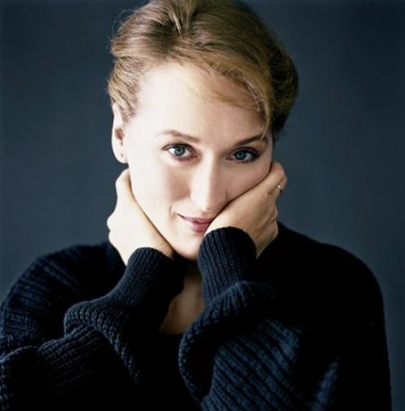mirxndapriestly's tweet photo. mulheres que são uma verdadeira obra de arte:

meryl streep https://t.co/xqQOJ032WL