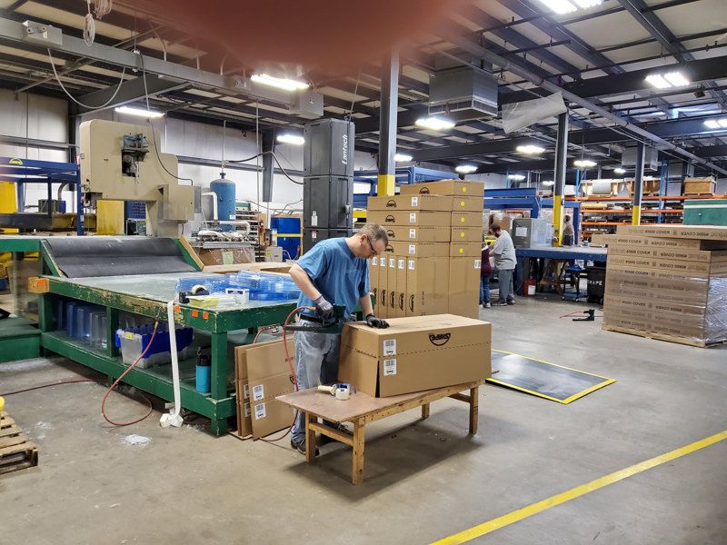ProductsShape's tweet photo. Great people making great products! 💪  #TheShapeOfThingsToCome #WindowWells #WindowWellCovers https://t.co/uPebcQaeyl