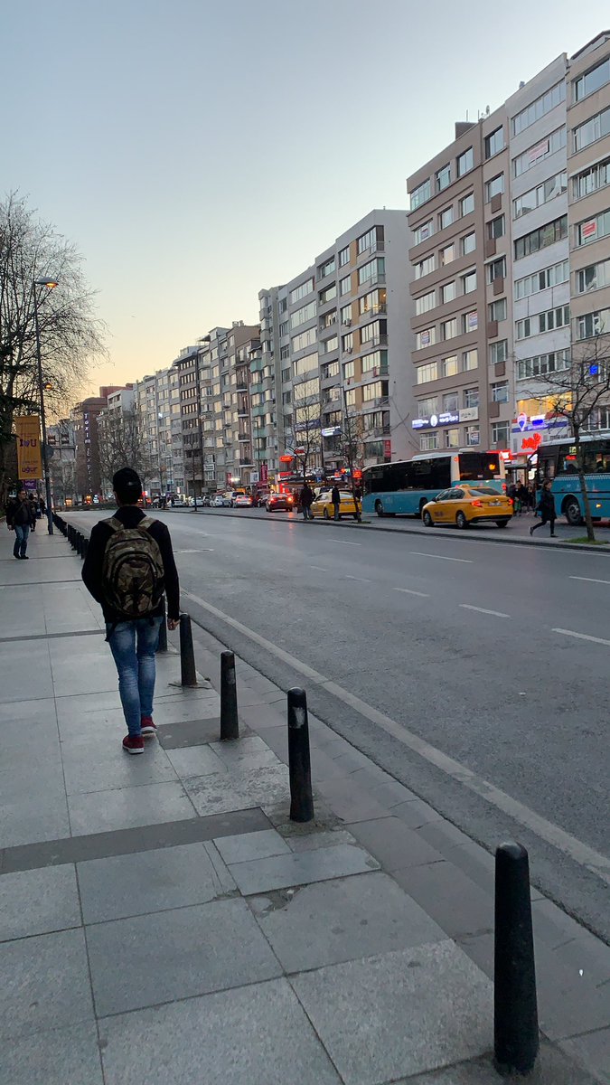 Gunayguc15's tweet photo. Neler oluyor #istanbul https://t.co/IpNsaTVC8V