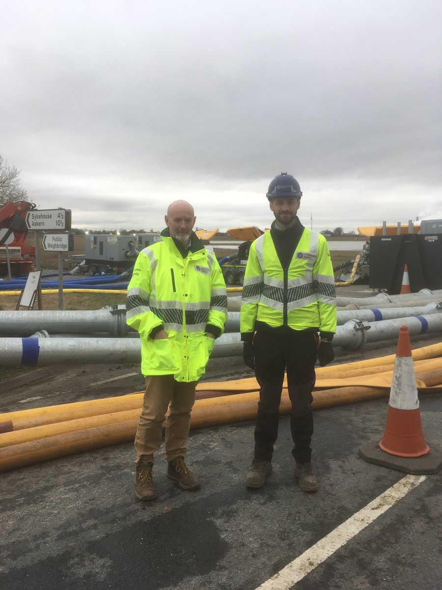 TobyWillison's tweet photo. Flood risk remains on the lower #Aire.  Washlands (Ings) full but slowly emptying.  Genuine sympathy for those flooded. A really impressive multiagency pumping operation in place.  A very wet  February on top of the previous few months no wonder ‘unprecedented’ gets used. https://t.co/VpS7EZvd3H