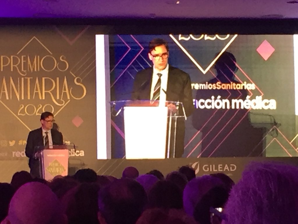 LBarreraP's tweet photo. @salvadorilla @sanidadgob aparca el #coronavirus para hablar de la importancia de seguir avanzando en la normalización de la presencia de mujeres en puestos directivos en la #sanidad #premiossanitarias #DiaDeLaMujer @redaccionmedica https://t.co/YraZVF3Epg