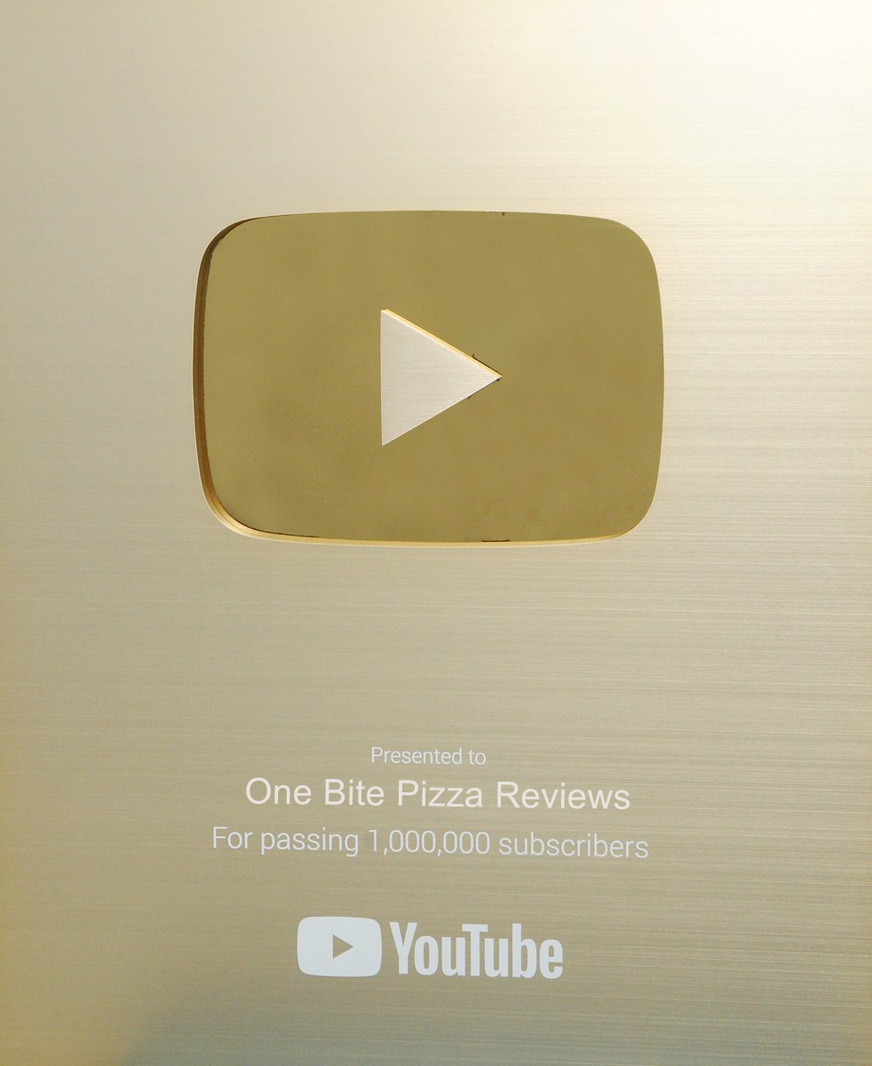 Logan F1 Guy 1 Million Subscribers For One Bite On Youtube In Ordering The Plaque Now T Co Q0eb22yez4 Logan F1 Guy 1 Million Subscribers For One Bite On Youtube In Ordering The Plaque Now T Co Q0eb22yez4