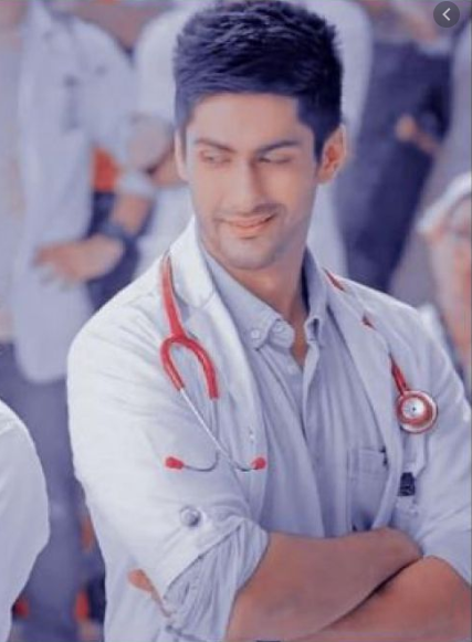 NSmishty's tweet photo. #Sanjivani 

#SiddhantMathur is the best ITV character ever. True to heart...and extemely loving. 
@namitter29 https://t.co/ttB4roTbzy
