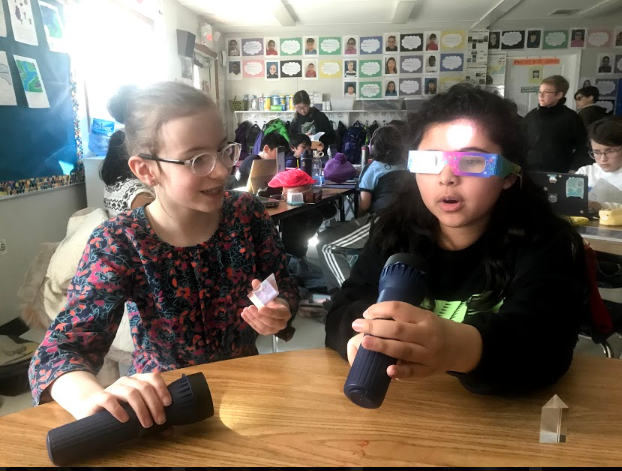 MWES_MrsSilva's tweet photo. Light Experiments #prism #infraction https://t.co/abNyhj2JgH