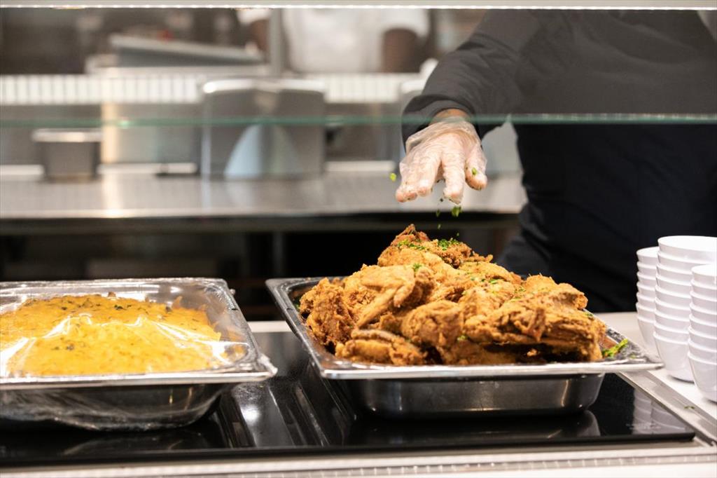 TulaneDining's tweet photo. New dinner hours for Hearth in the Dining Room at the Commons!
Hearth will now be open for dinner from 5:00PM-10:00PM, Sunday-Thursday!
#tulanedining #tulaneu #atthemcommons @Tulane https://t.co/HyBXXPaaAE