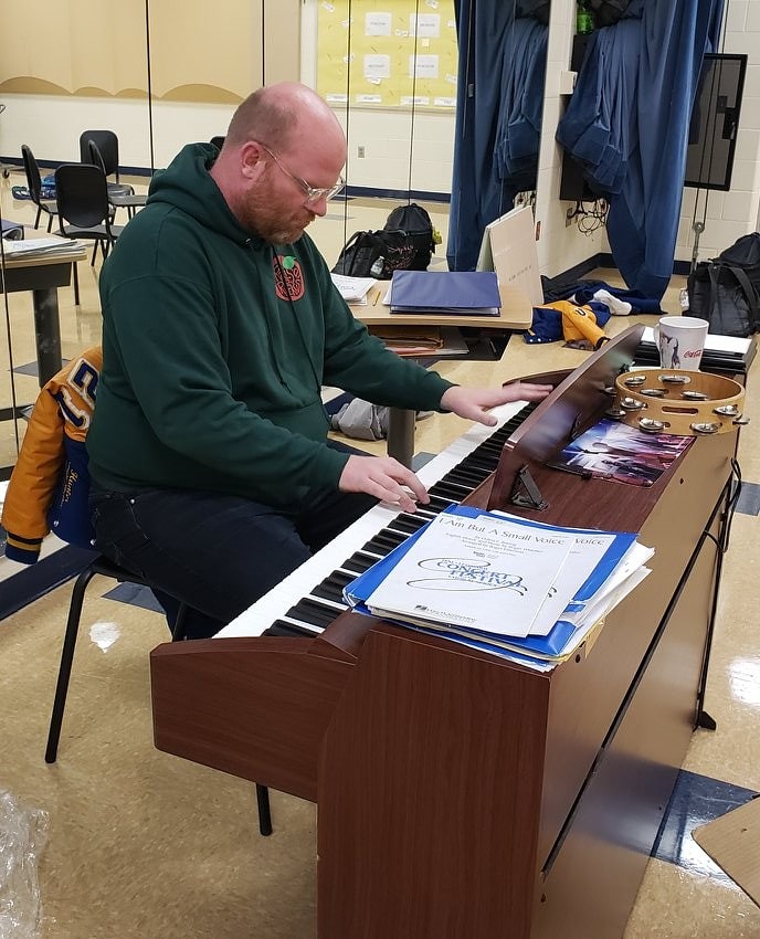 ENHS_VideoMedia's tweet photo. Did you know that the theme song for #TheClassroom is called "Tomorrow is Another Day" and it's written by East Noble choir director, Chris Mettert? Thank you for sharing your talents with us Mr. Mettert! https://t.co/n30xuItcBs