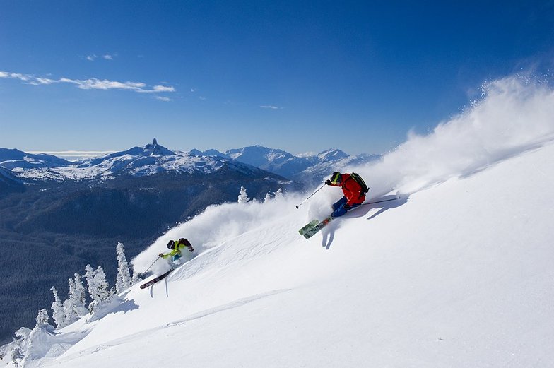 reservesnow's tweet photo. It's sweet TURN Tuesday...that's a thing, right?? Enjoy the nice vis break before the snow starts up again...what are you waiting for, get out there and CARVE IT UP!!! https://t.co/Fb5mi1rMIR