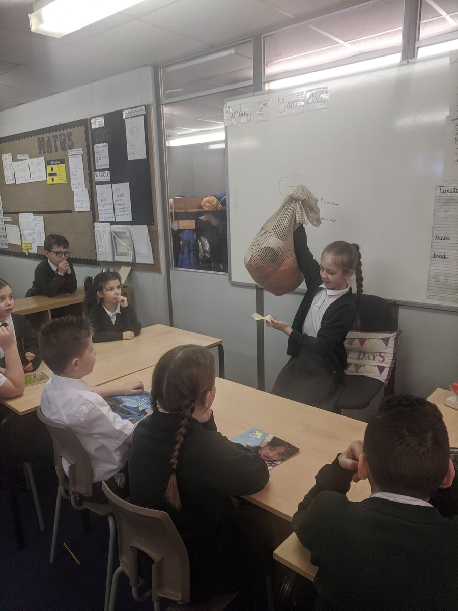 BirklandsClass's tweet photo. Yesterday we learned about the history of Mansfield Woodhouse.

We learned all about mining and lots of children talked to their grandparents about it. 

Check out these pit overalls, helmets and knee pads inside a mesh pit bag that one child brought in #beyondtheclassroom https://t.co/fIS5YvyQVz