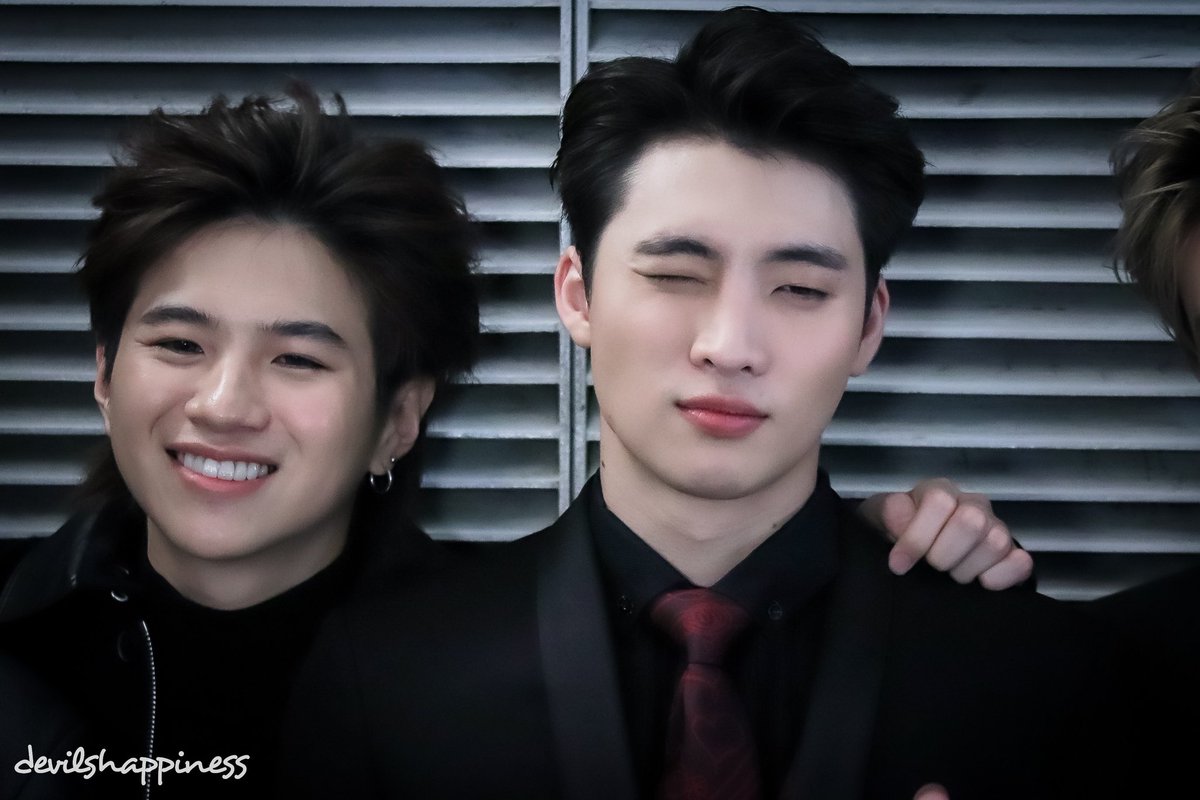 devilshappiness's tweet photo. อยู่ด้วยกันก็จะประมาณนี้ 💙💚

#MeanPhiravich 
#PlanRathavit 
#2wish 
#คมชัดลึกอวอร์ดครั้งที่16 https://t.co/unZO6yICfg