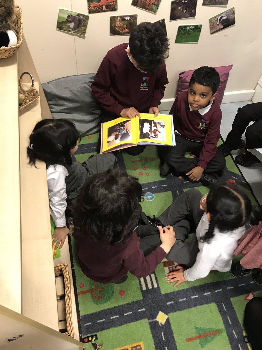MarKalantzi's tweet photo. What a wonderful afternoon we had sharing books with our little Webster pupils in Reception S and Nursery today📚@WebsterPrimary @MrsColino @Mrs_Shirtcliffe #worldbookweek https://t.co/ezgD554vOn