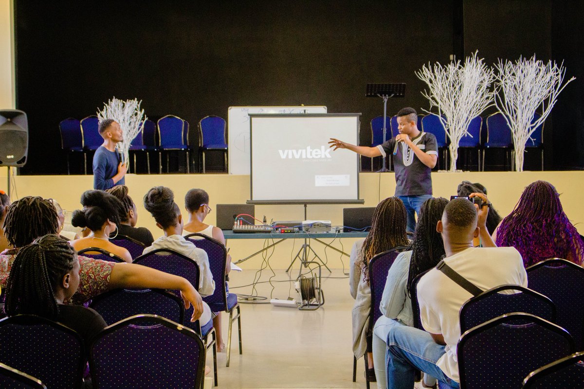 collabgensa's tweet photo. #DelayedPost @Samora_Mangesi came through to Witbank/Emalahleni in Mpumalanga and inspired the province with his journey as s TV Presenter &amp; overall broadcaster.

#MpumalangaEntertainmentTakeOver2020 https://t.co/v1FvVFbkeV