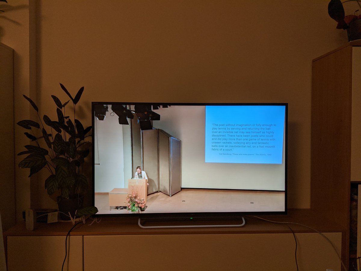 #DHd2020 Keynote im Livestream zuhause im Wohnzimmer. Super Service, Danke! #couchpotato