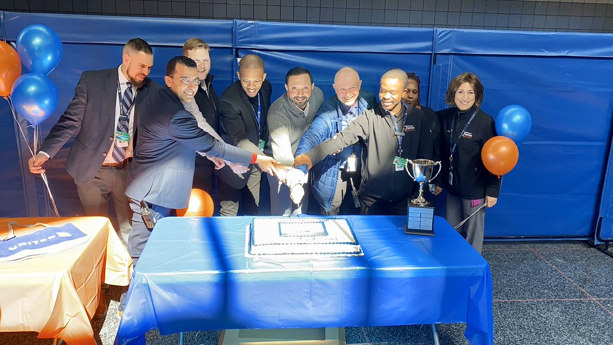 UGE at ORD celebrating 4th Q 2019 Business Partner Hub Wheelchair Championship! <a href="/JMRoitman/">Jon Roitman</a> <a href="/lynda_coffman/">Lynda Coffman</a> @kbbrown86united <a href="/Bdubspub/">Brian Watson</a> @scott_burfield #UGEHubServcies @UGEHubServices <a href="/weareunited/">We Are United</a> #beingunited