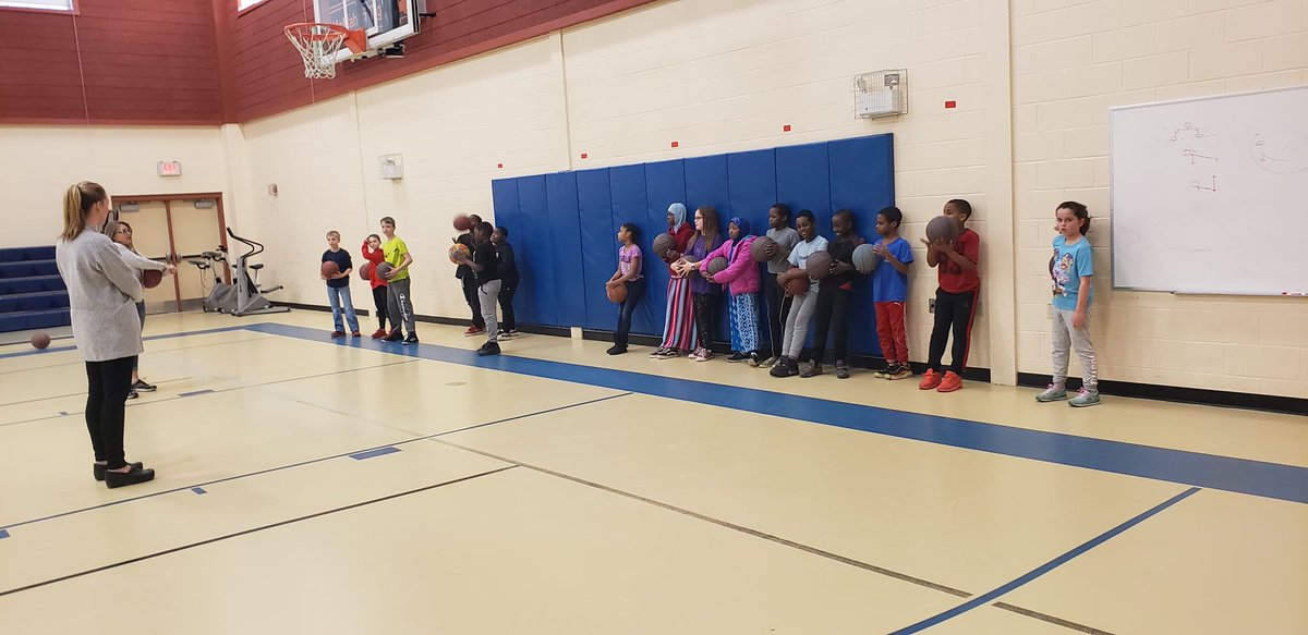 adix62411's tweet photo. Today 80+ students came into school, buzzing with smiles ear to ear. They were so excited to start Tiger's P.R.I.D.E!
Science experiements, 4 square, basketball, art, hip hop, photography, cooking club, scrapbooking and more...
The electricity was amazing. Cant wait for Friday! https://t.co/4QVTsMDYPh