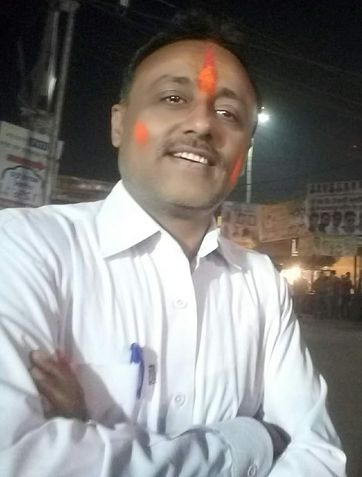 nkgvds's tweet photo. 'दिल का मैल' धो सको तो 'होली' है. https://t.co/FOplxByUUg