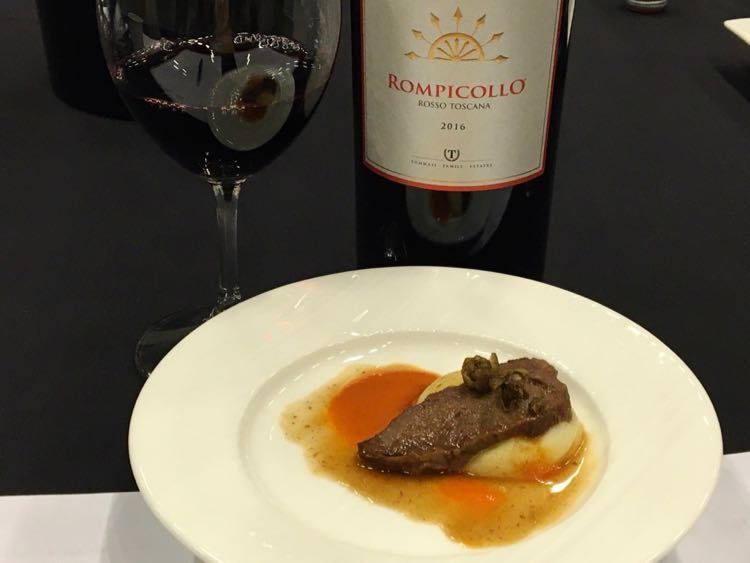 VanWineFest's tweet photo. Thanks to the Vancouver Sun our Vintners Brunch sponsor, to judges Joanne Sasvari, Josh Clark, Harry Hertscheg &amp; Tim Pawsey. And to our co-hosts, the consulates and embassies of France, Chile, Italy, Portugal &amp; the United States. Check out Tim's review: https://t.co/rD8bU21j8K https://t.co/pAyzaXWD5W