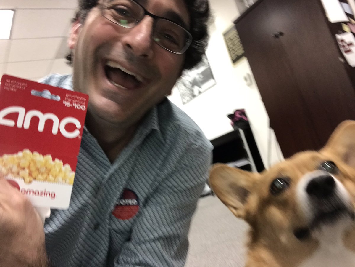 Dumb_Pie's tweet photo. I Voted AND got a AMC gift card from Frankie the dog and #KilroyRealty at #TribecaWest a https://t.co/kIkPgQLQ5I