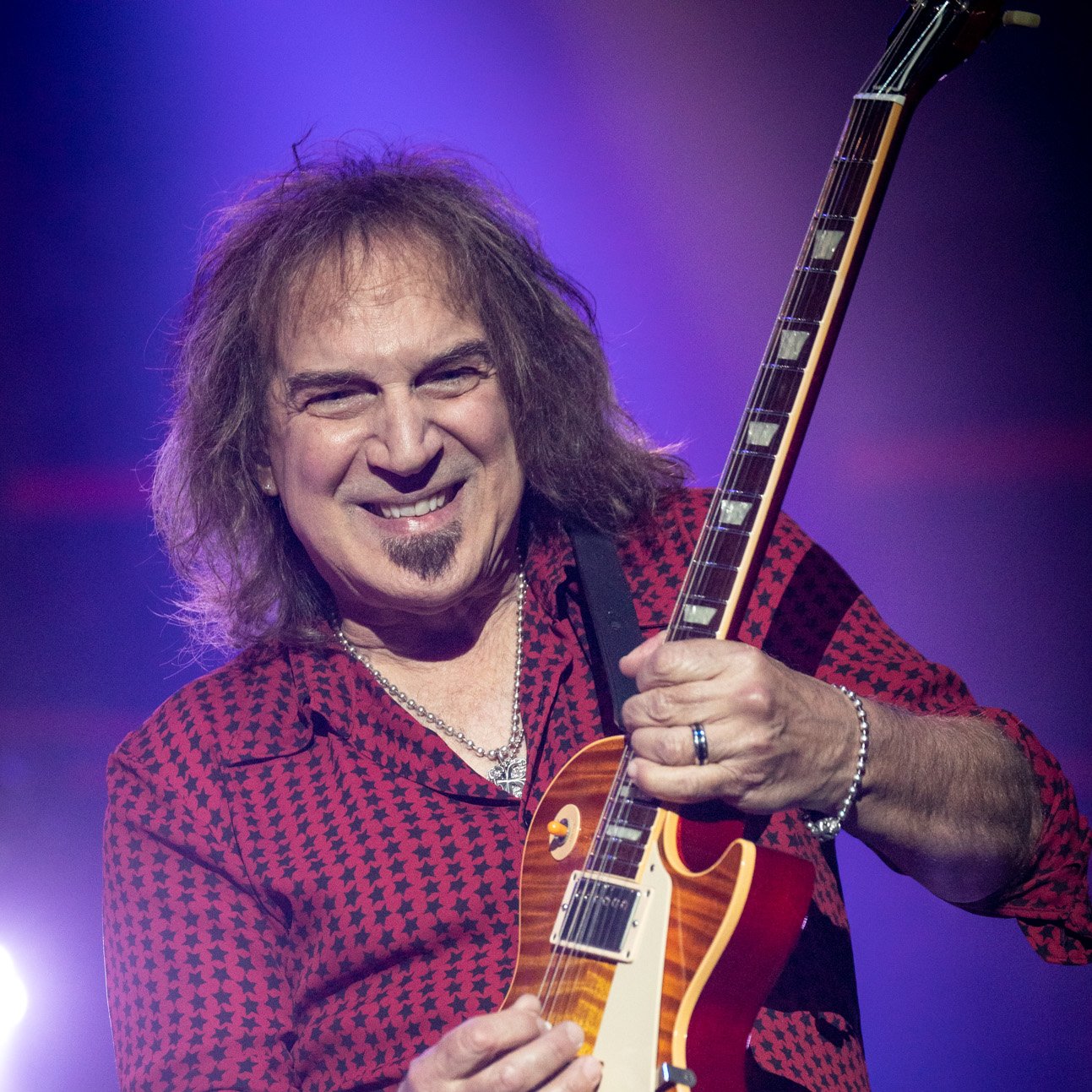 Happy birthday to the great Dave Amato! No one rocks like you do.

Send him a birthday greeting in the comments. 