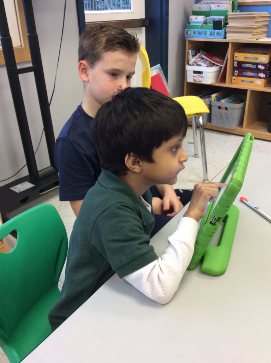 CBAWestChester's tweet image. #numberwriting #spanishvibesonly @Spanishwithmsb1 @scotts5thgrade #friendshelpingfriends #letsgo ⭐️🐾🆒🏆