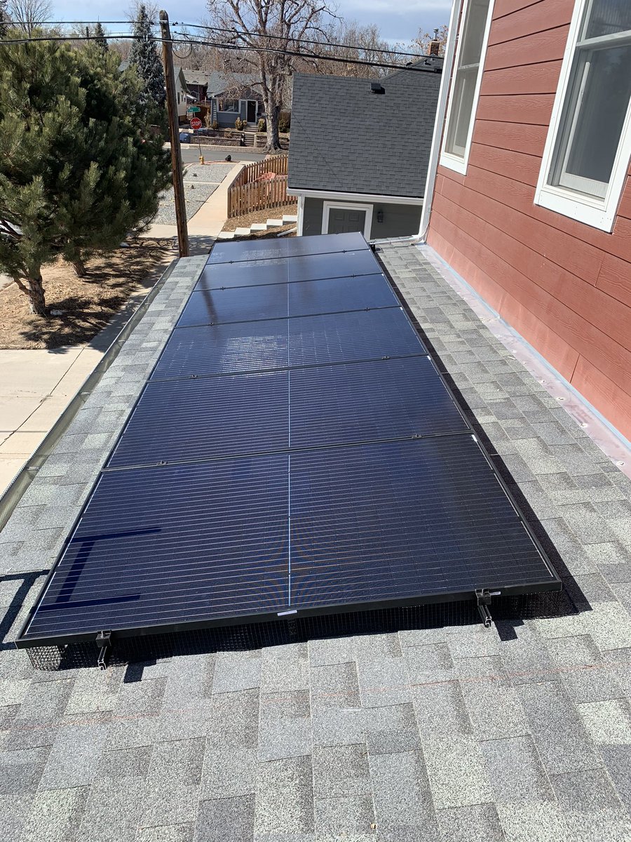 claycole19's tweet photo. Perfect time to go Green on #supertuesday2020 @ARE__Solar https://t.co/9R8I5ad1Qb