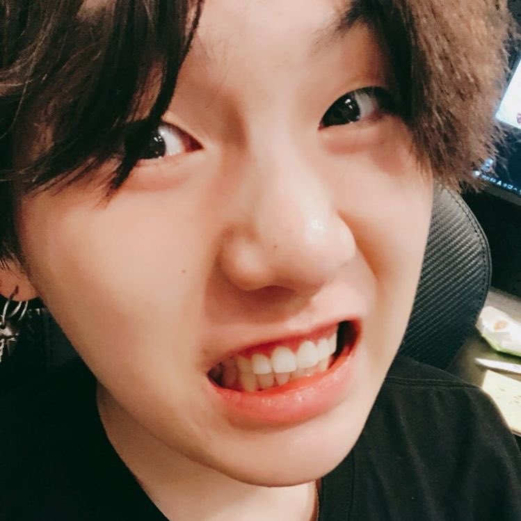 Yoongi takes good care of his teefies and so should you, dental hygiene is cool kids 