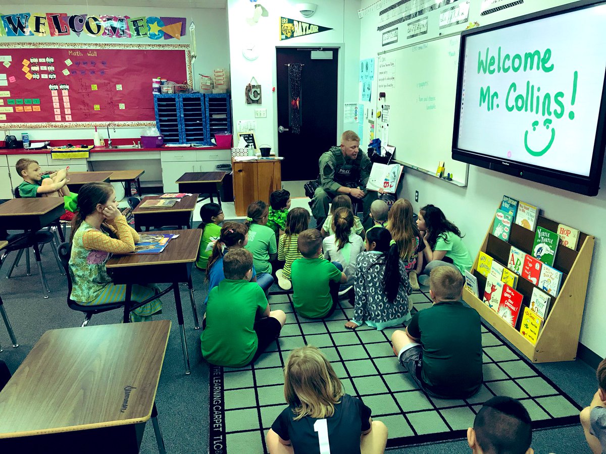 Carters2ndGrade's tweet image. Thanks Mr. Collins for reading Green Eggs &amp;amp; Ham to our class! And for telling us all about your job as a SWAT team officer, too. @LorenaPrimary #LISDFutureFocus #ReadAcrossAmerica