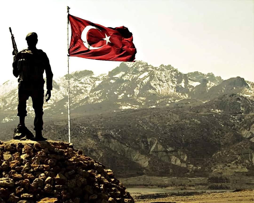 Milli Savunma Bakanı Hulusi Akar :

 İdlib'de 1 şehidimiz var. 🇹🇷😔