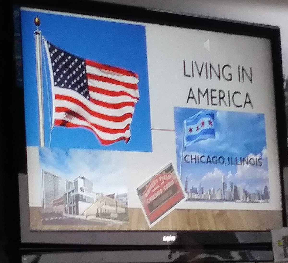mhslangs's tweet photo. We explored life in #America in Culture Café today which included saying the Pledge of Allegiance, singing the 'Star Spangled Banner' and eating 'Twinkies'!🇺🇸 https://t.co/KyRdl6epdZ