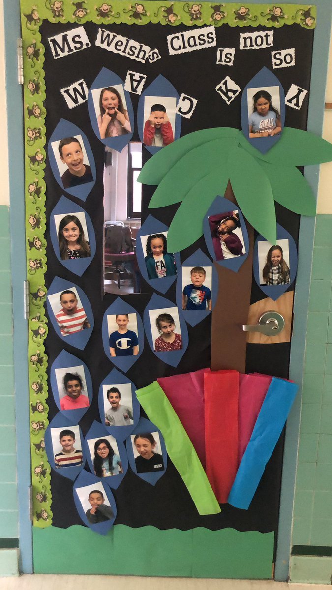 mskellywelsh's tweet photo. Second grades door is wacky and ready for Read Across America! #FSDkidsread @FSDVikings https://t.co/neoawCajsZ