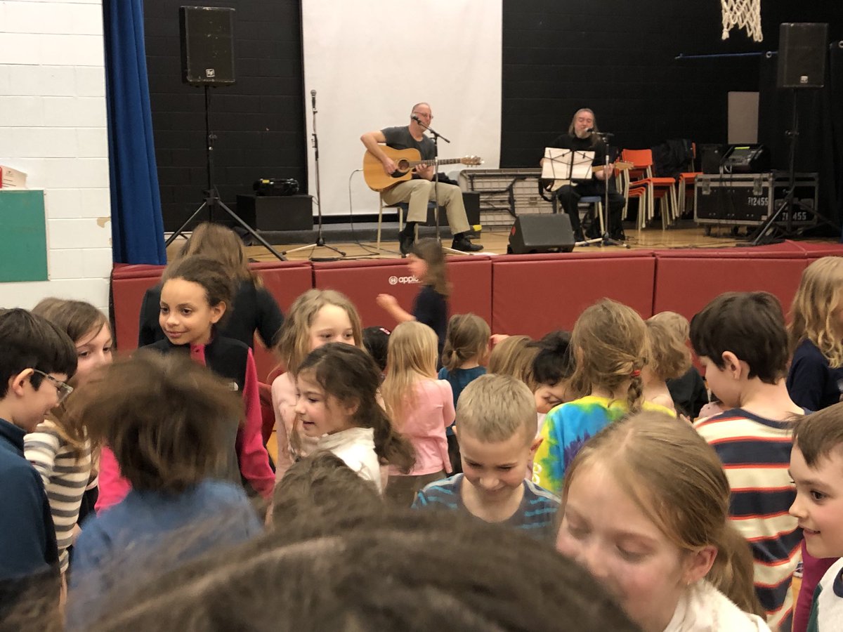 FirstAvePS's tweet photo. Imagine Dragons received the biggest cheer of the day...! https://t.co/3090NXtj9k
