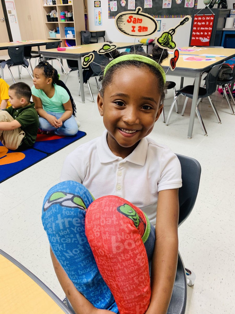 ShanashScott's tweet photo. “I do not like Green Eggs and Ham! I do not like them Sam I am!” #DrSeuss @TerrellISD #ReadAcrossAmerica https://t.co/SfiVp6b9p1