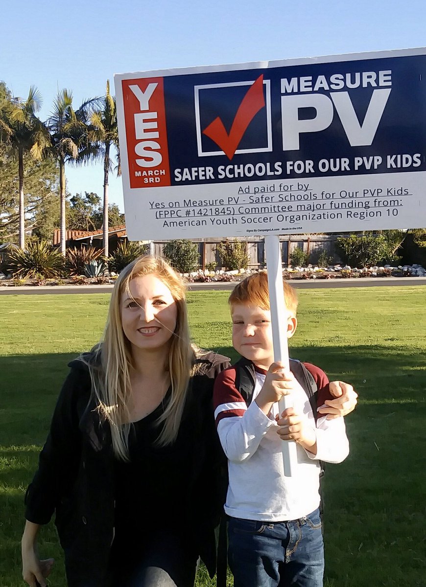 lrprlinda's tweet photo. Get out and vote today like my friend @gcollatos did this morning. Thank you Collatos family for your many years of service to our children! And Baldwin family for #rockingthevote and for your dedication to the @LunadaBayPTA @yesonpv https://t.co/M3qhVeTh0x