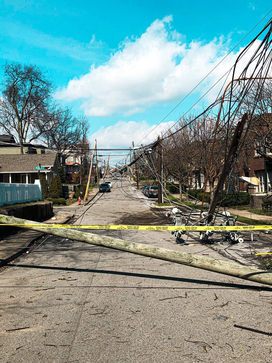 ClayTravis's tweet photo. We lived in downtown Nashville for over a decade. These are pictures from @haysharp, who lives there now. Absolute devastation all over the city. https://t.co/Q5VxzVML1L