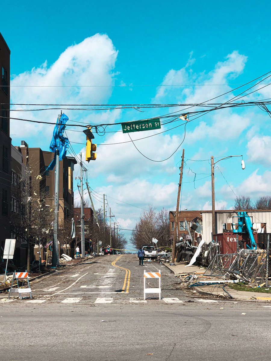 ClayTravis's tweet photo. We lived in downtown Nashville for over a decade. These are pictures from @haysharp, who lives there now. Absolute devastation all over the city. https://t.co/Q5VxzVML1L