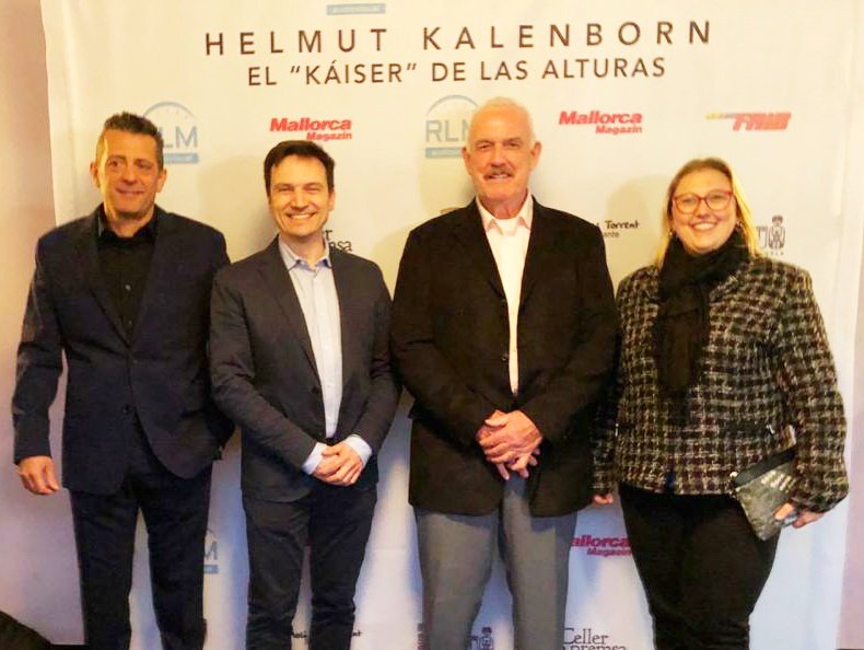 📸 Assistim a l'estrena del documental 🎥🎞️ 'Helmut Kalenborn. El Kaiser de las alturas', dedicat a la vida d'aquest Llucmajorer d'adopció i al que avui es rendeix homenatge al Trui Teatre.